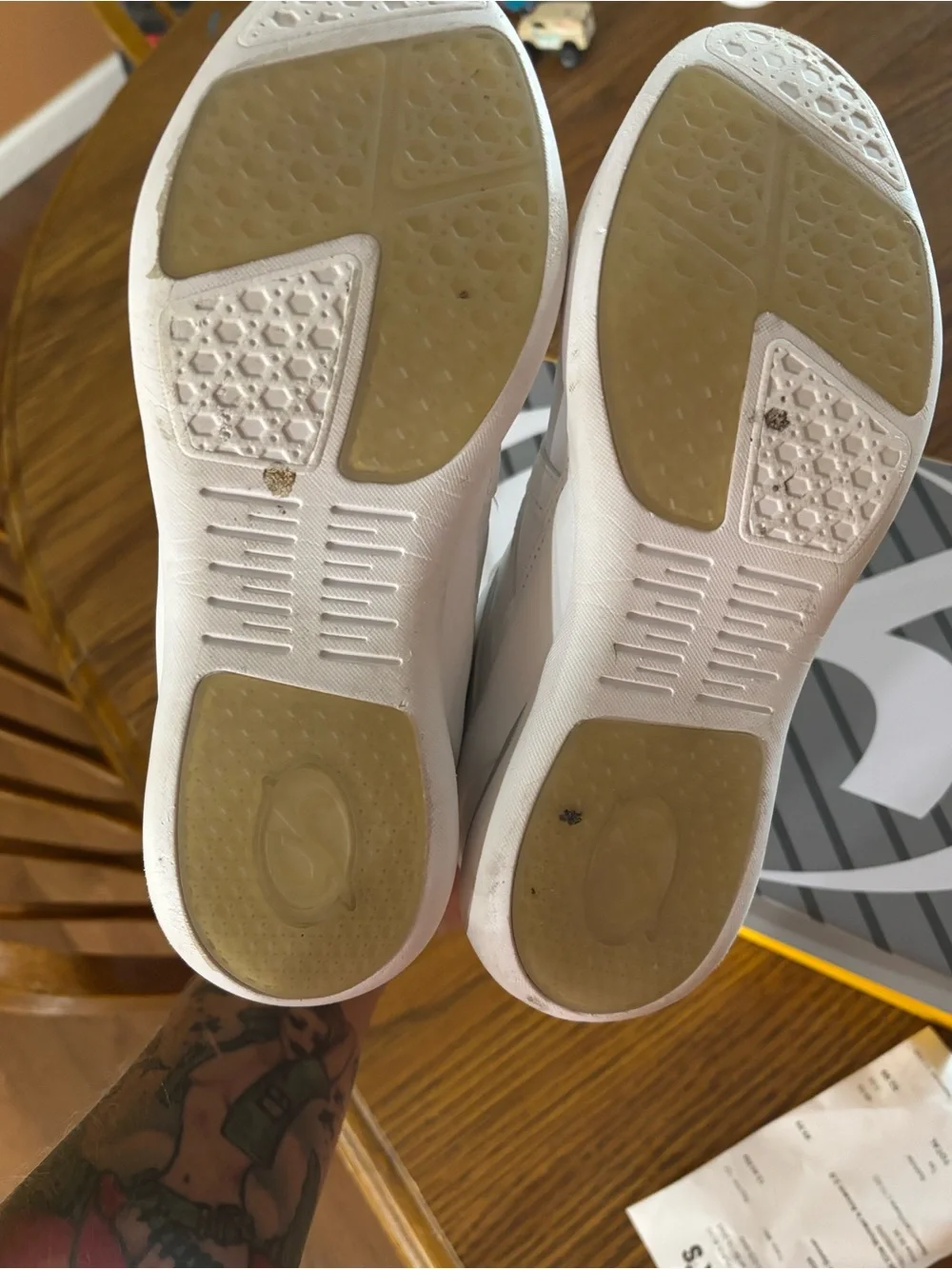 GK Elite White cheer Sneaker